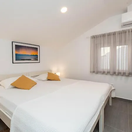 2 Bedroom Cozy In * 宁