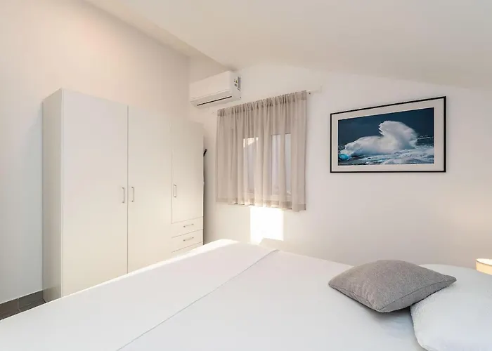 In With Wifi Apartment *